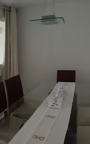 Casa de condomínio para alugar com 160m², 3 quartos e 2 vagas Casa de condomínio para alugar com 160m², 3 quartos e 2 vagasSala (1º andar)