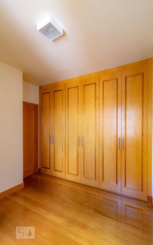 Apartamento para alugar com 167m², 4 quartos e 3 vagasQuarto 4