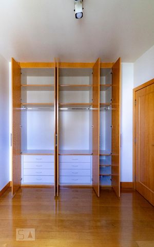 Apartamento para alugar com 167m², 4 quartos e 3 vagasQuarto 3