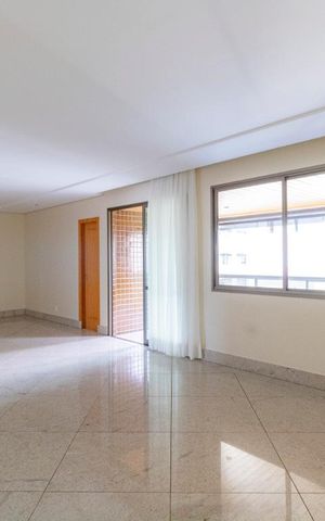 Apartamento para alugar com 167m², 4 quartos e 3 vagasSala