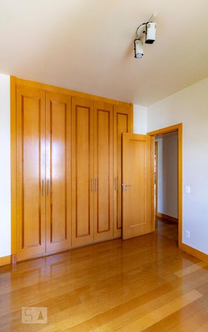 Apartamento para alugar com 167m², 4 quartos e 3 vagasQuarto 3