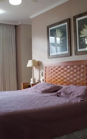 Apartamento à venda com 380m², 5 quartos e 5 vagas Apartamento à venda com 380m², 5 quartos e 5 vagasSuíte 2