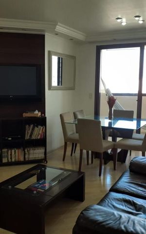Apartamento à venda com 79m², 2 quartos e 1 vaga Apartamento à venda com 79m², 2 quartos e 1 vagaSala