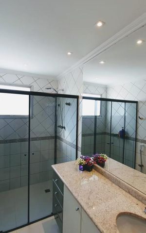 Apartamento para alugar com 123m², 3 quartos e 2 vagas Apartamento para alugar com 123m², 3 quartos e 2 vagasBanheiro da suíte