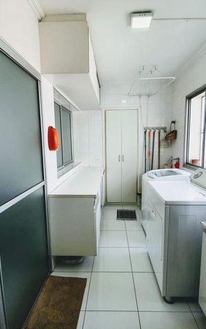 Apartamento para alugar com 123m², 3 quartos e 2 vagas Apartamento para alugar com 123m², 3 quartos e 2 vagasÁrea de serviço
