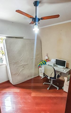 Casa à venda com 170m², 4 quartos e sem vagaQuarto