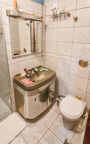 Casa à venda com 170m², 4 quartos e sem vagaBanheiro