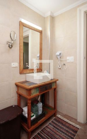 Apartamento à venda com 82m², 2 quartos e sem vagaBanheiro