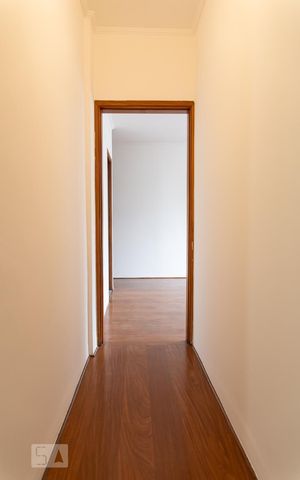 Apartamento para alugar com 78m², 2 quartos e 1 vagaCorredor
