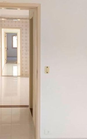 Casa à venda com 250m², 3 quartos e 6 vagas Casa à venda com 250m², 3 quartos e 6 vagasQuarto 2