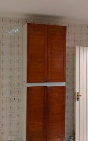 Casa à venda com 250m², 3 quartos e 6 vagas Casa à venda com 250m², 3 quartos e 6 vagasCozinha