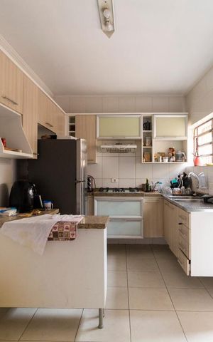 Casa à venda com 110m², 3 quartos e 2 vagasCozinha