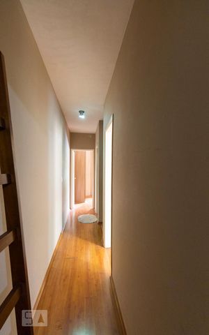 Casa à venda com 110m², 3 quartos e 2 vagasCorredor