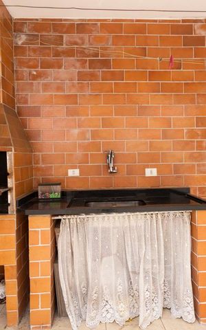 Casa à venda com 110m², 3 quartos e 2 vagasChurrasqueira