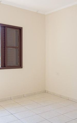 Casa para alugar com 100m², 2 quartos e 2 vagasQuarto 1