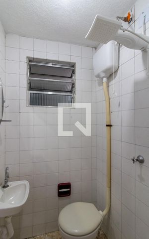 Casa para alugar com 35m², 1 quarto e sem vaga Casa para alugar com 35m², 1 quarto e sem vagaBanheiro