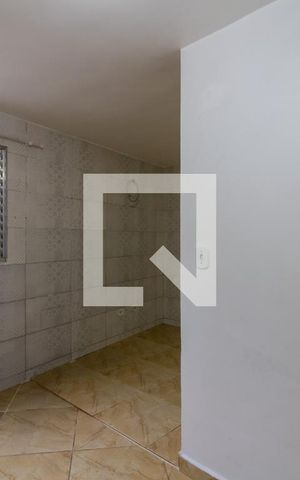 Casa para alugar com 35m², 1 quarto e sem vaga Casa para alugar com 35m², 1 quarto e sem vagaCozinha