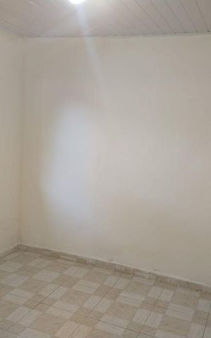 Casa para alugar com 28m², 1 quarto e sem vaga Casa para alugar com 28m², 1 quarto e sem vagaQuarto Sala