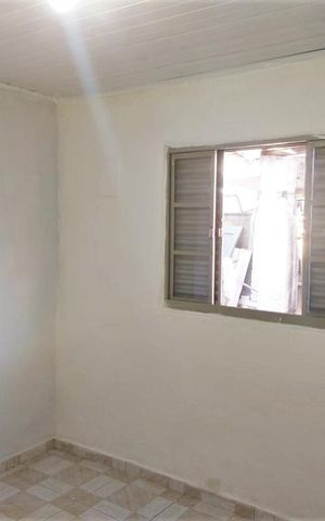 Casa para alugar com 28m², 1 quarto e sem vaga Casa para alugar com 28m², 1 quarto e sem vagaQuarto Sala