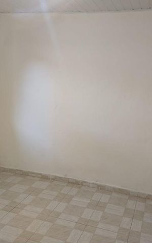 Casa para alugar com 28m², 1 quarto e sem vaga Casa para alugar com 28m², 1 quarto e sem vagaQuarto Sala
