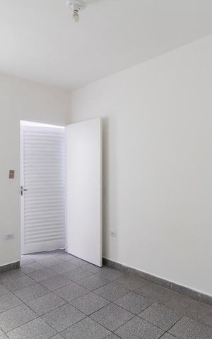 Casa para alugar com 25m², 1 quarto e sem vagaQuarto