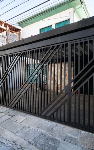 Casa à venda com 300m², 7 quartos e 3 vagasFachada