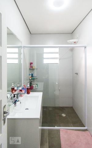 Casa à venda com 300m², 7 quartos e 3 vagasBanheiro 2