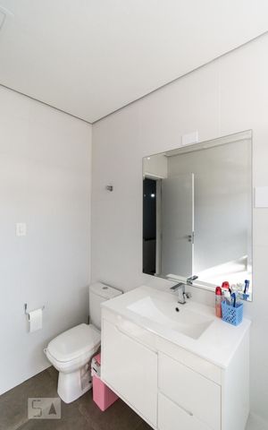 Casa à venda com 300m², 7 quartos e 3 vagasBanheiro 1