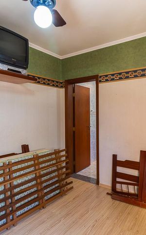 Casa de condomínio à venda com 600m², 5 quartos e 6 vagas Casa de condomínio à venda com 600m², 5 quartos e 6 vagasQuarto da suíte 4