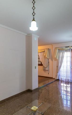 Casa de condomínio à venda com 600m², 5 quartos e 6 vagas Casa de condomínio à venda com 600m², 5 quartos e 6 vagasSala de música