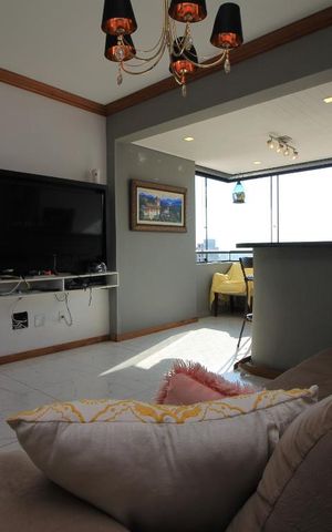 Apartamento à venda com 98m², 3 quartos e 1 vagaSala