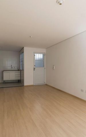 Casa de condomínio à venda com 70m², 3 quartos e 2 vagasSala