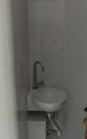 Casa de condomínio à venda com 70m², 3 quartos e 2 vagasLavabo