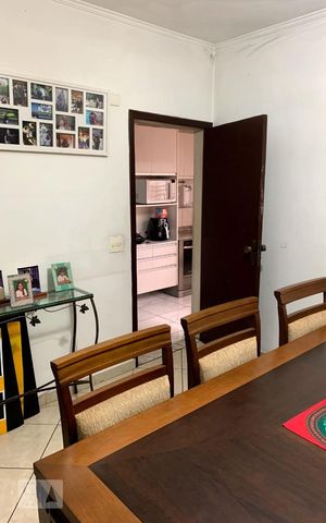 Casa à venda com 400m², 5 quartos e 2 vagas Casa à venda com 400m², 5 quartos e 2 vagasSala