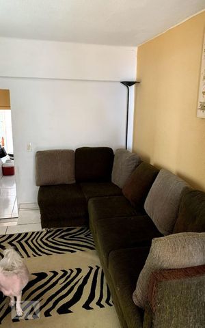 Casa à venda com 400m², 5 quartos e 2 vagas Casa à venda com 400m², 5 quartos e 2 vagasSala