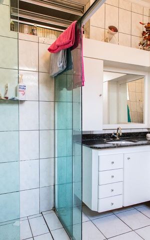 Casa à venda com 370m², 4 quartos e 3 vagasBanheiro da Suíte