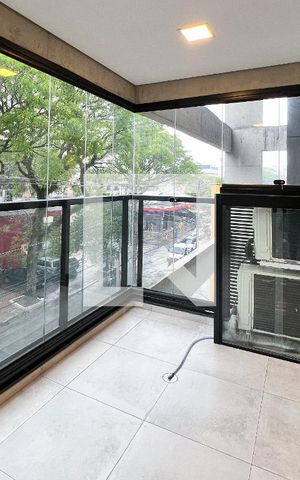 Apartamento para alugar com 62m², 2 quartos e 1 vagaVaranda