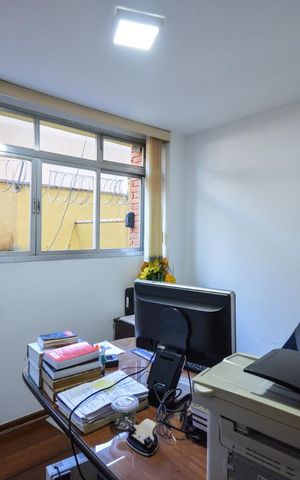 Casa para alugar com 500m², 4 quartos e 6 vagasEscritório