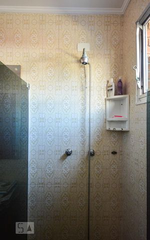 Casa para alugar com 500m², 4 quartos e 6 vagasSuíte 1 - banheiro