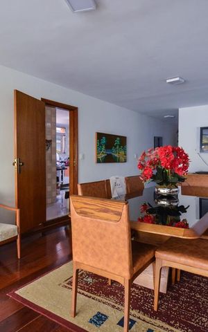 Casa para alugar com 500m², 4 quartos e 6 vagasSala de jantar