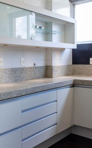 Apartamento à venda com 200m², 4 quartos e 2 vagasCozinha