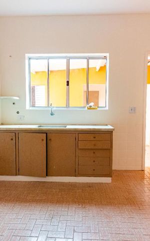 Casa à venda com 160m², 2 quartos e 2 vagasCozinha