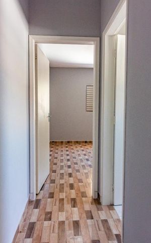 Casa à venda com 160m², 2 quartos e 2 vagasCorretor