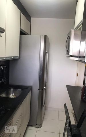 Apartamento à venda com 48m², 2 quartos e 1 vaga Apartamento à venda com 48m², 2 quartos e 1 vagaCozinha