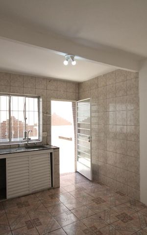 Casa para alugar com 110m², 2 quartos e 1 vagaCozinha