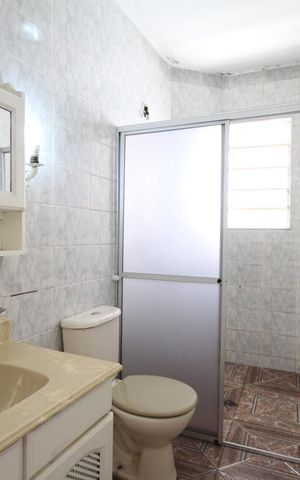 Casa para alugar com 110m², 2 quartos e 1 vagaBanheiro Terreo