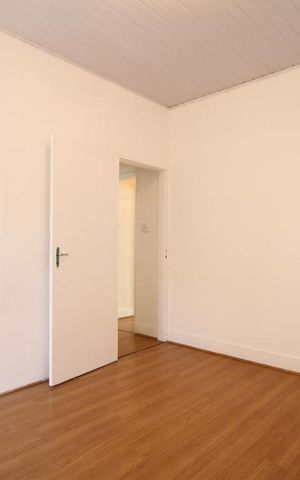 Casa para alugar com 110m², 2 quartos e 1 vagaQuarto2