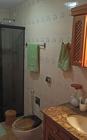 Apartamento à venda com 177m², 4 quartos e 2 vagas Apartamento à venda com 177m², 4 quartos e 2 vagasBanheiro
