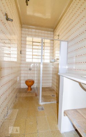 Apartamento para alugar com 100m², 3 quartos e sem vaga Apartamento para alugar com 100m², 3 quartos e sem vagaBanheiro