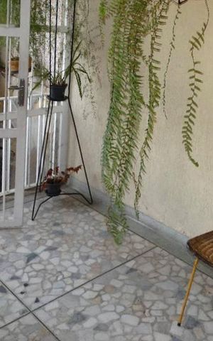 Casa à venda com 180m², 3 quartos e 1 vaga Casa à venda com 180m², 3 quartos e 1 vagaEntrada